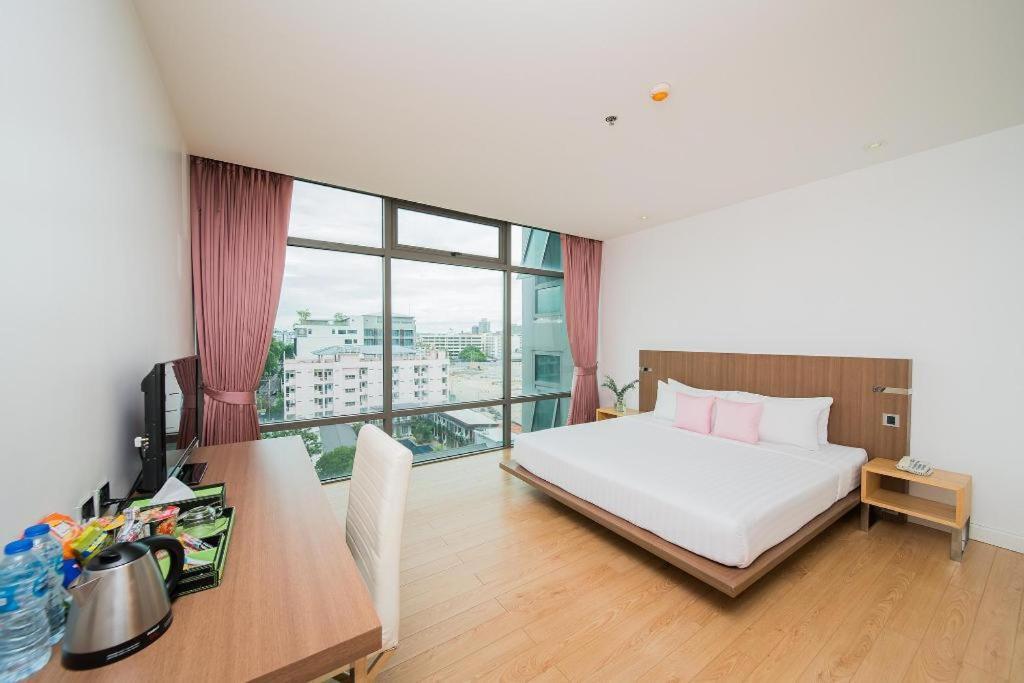 Seven Zea Chic Hotel Паттая Екстер'єр фото