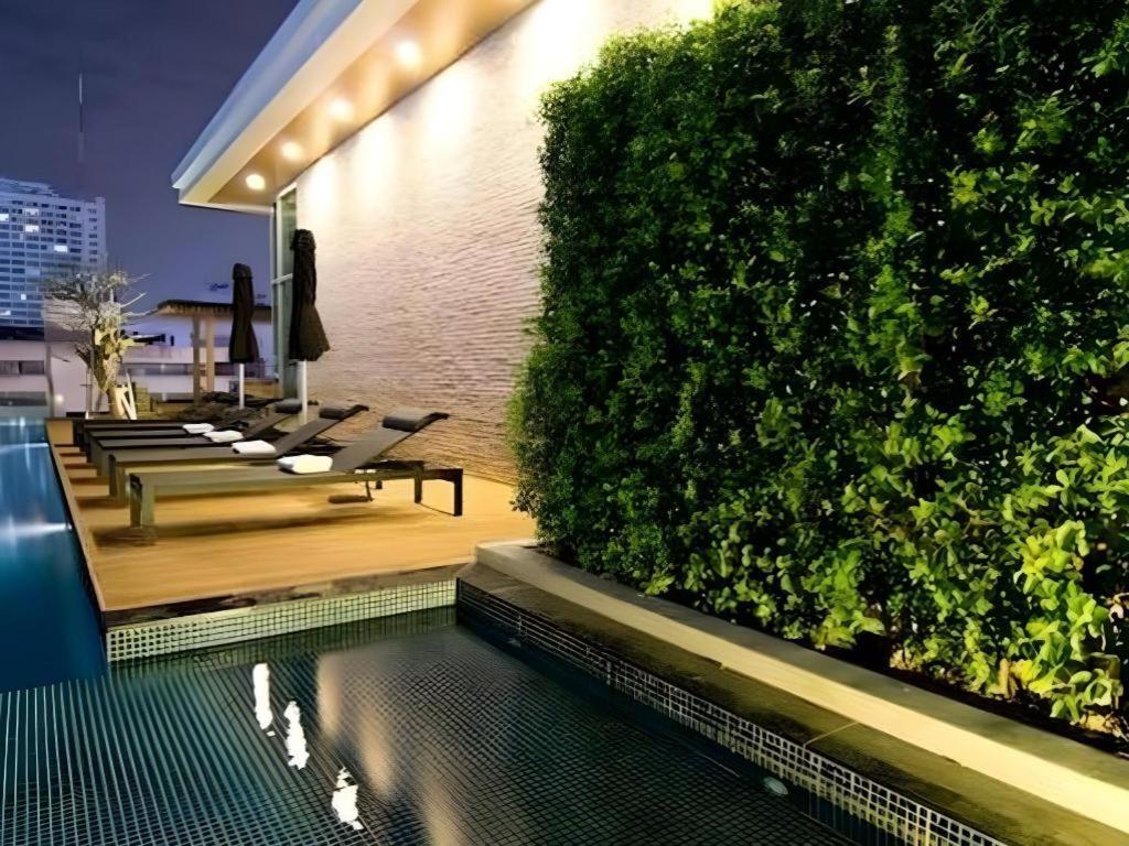 Seven Zea Chic Hotel Паттая Екстер'єр фото